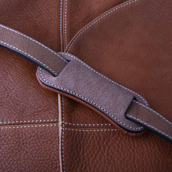 Antarès Milano leather bag strap detail